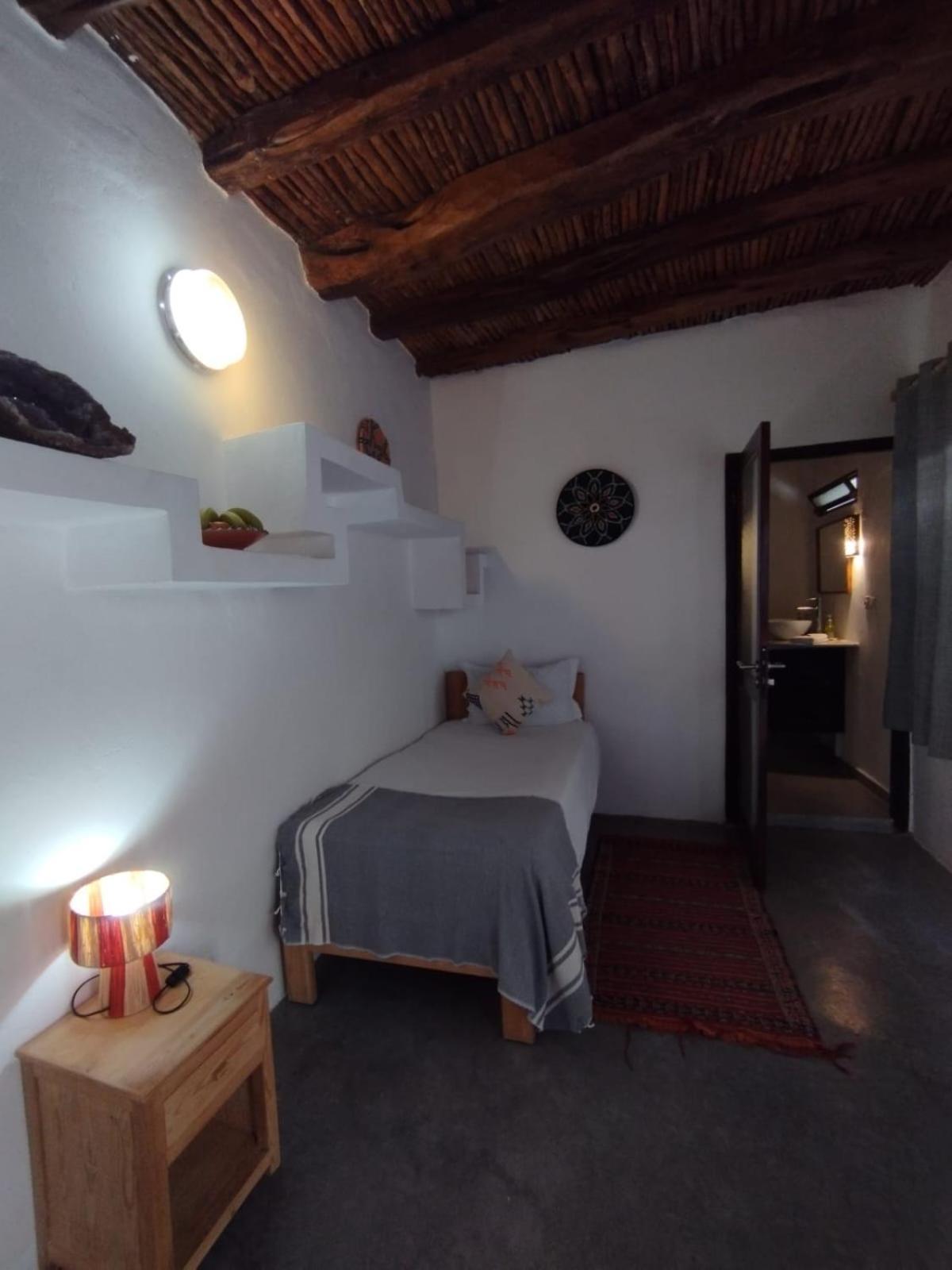 Riad Dar Sebta Szavíra Szoba fotó